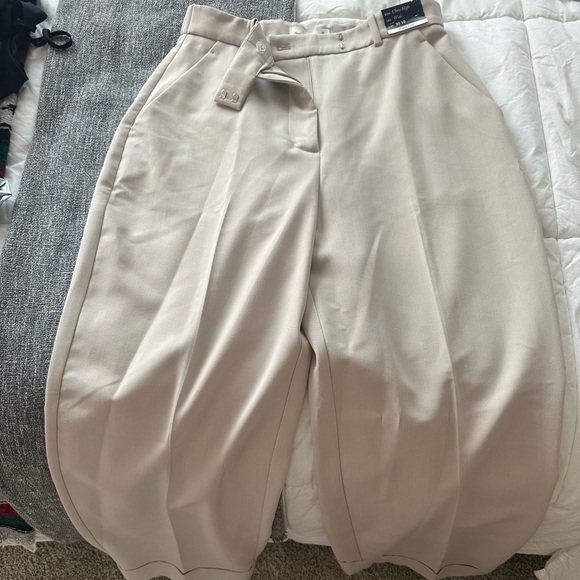 Abercrombie & Fitch Pants - NWT: Abercrombie & Fitch Cream Wide-Leg Trousers